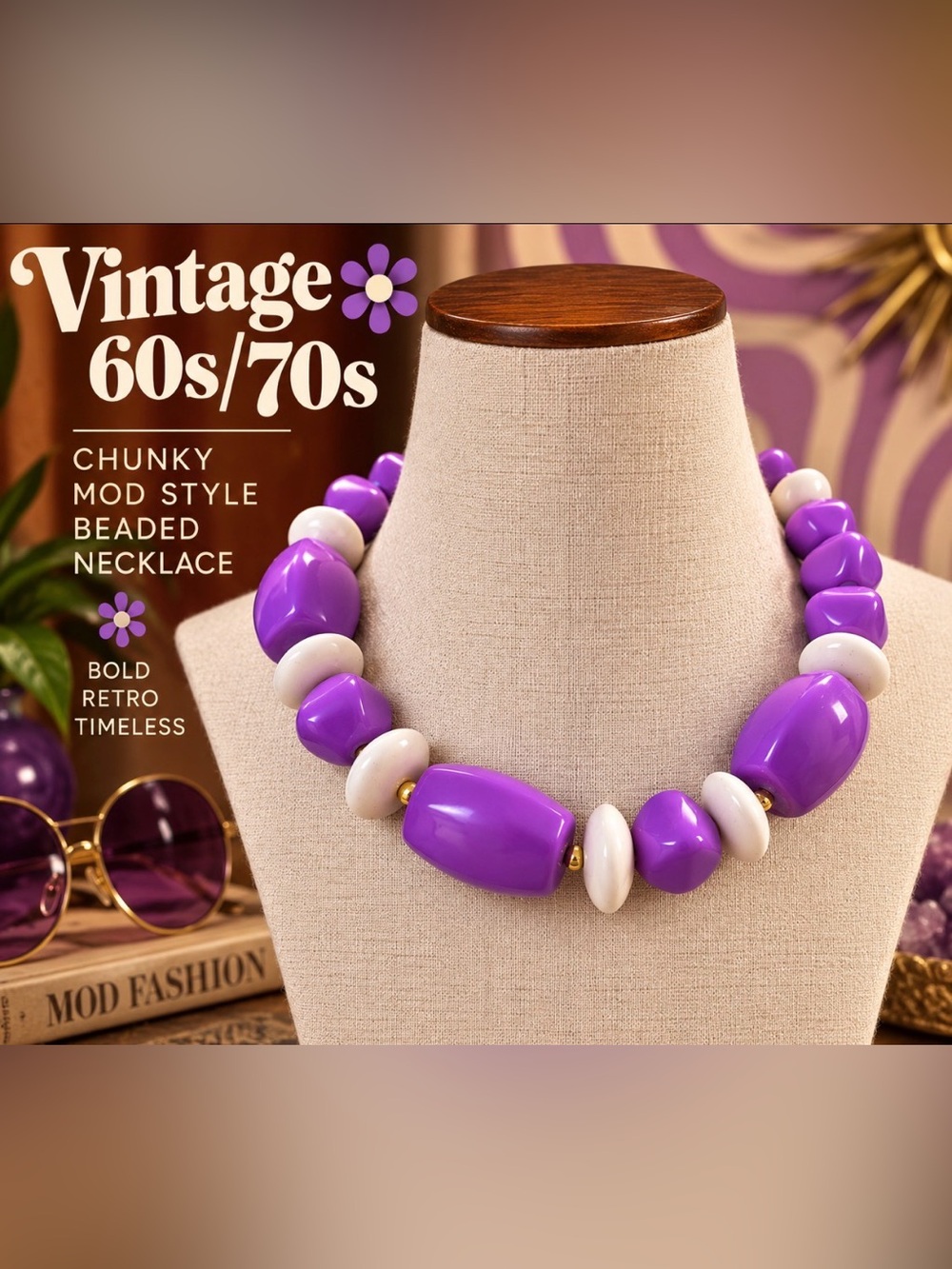 Vintage 60s/70s - chunky mod style - Purple and White Statement Bead Necklace